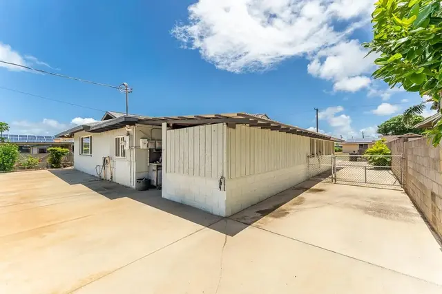 Listing Image for 396 Kahiki St 3 of 47