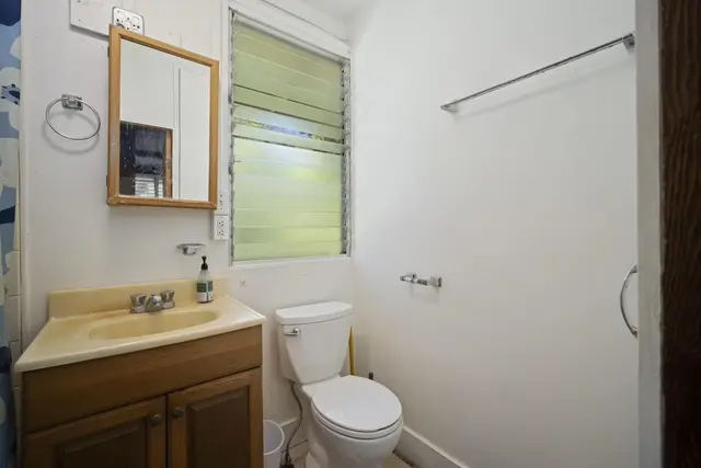 Listing Image for 100 E Kuiaha Rd 19 of 31