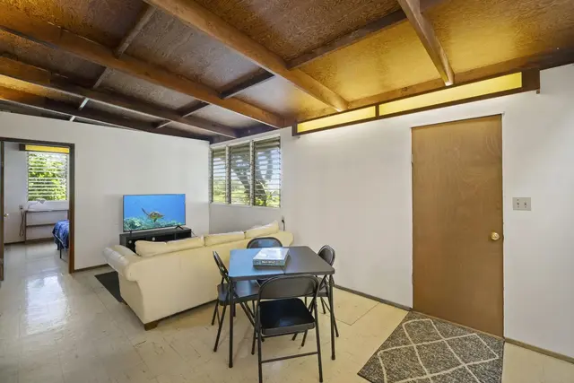Listing Image for 100 E Kuiaha Rd 5 of 31