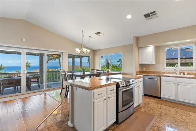 Listing Image for 41 Poinciana Dr 11 of 50
