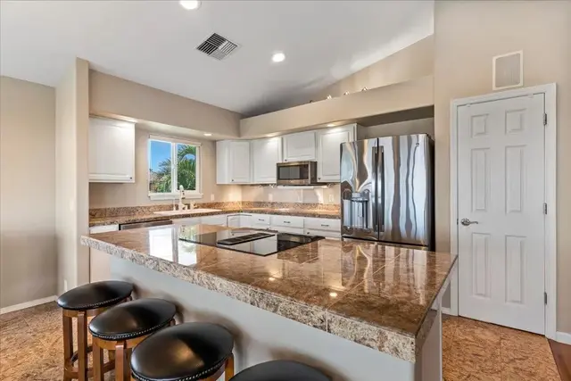 Listing Image for 41 Poinciana Dr 6 of 50