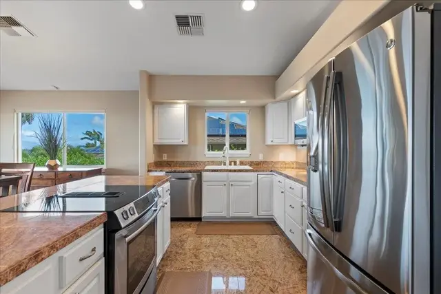 Listing Image for 41 Poinciana Dr 7 of 50