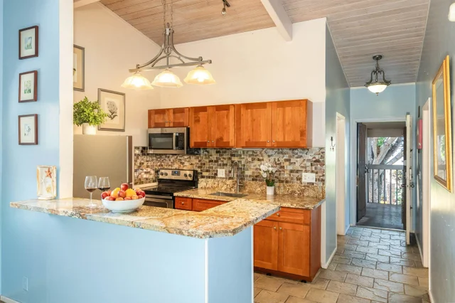 Listing Image for 4440 Lower Honoapiilani Rd 221 9 of 30