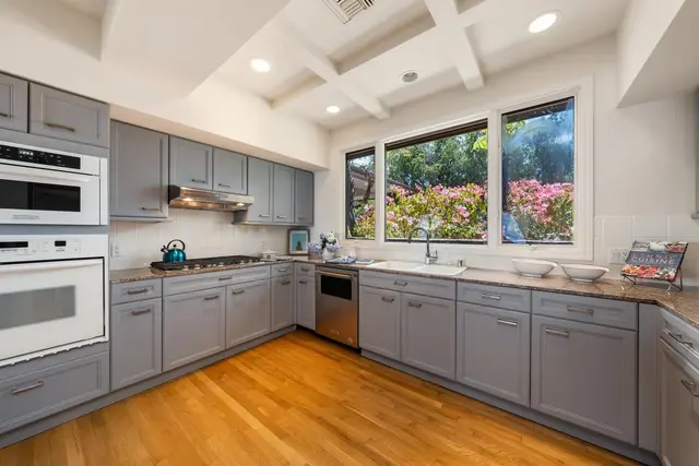Listing Image for 25 Napoko Pl 19 of 36