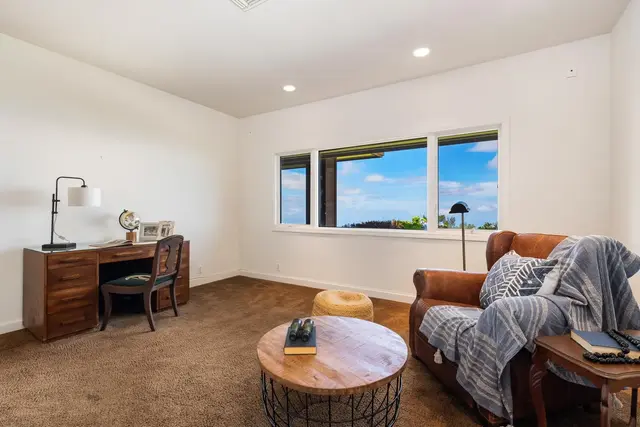 Listing Image for 25 Napoko Pl 23 of 36