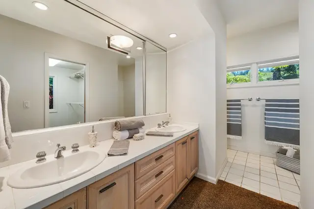 Listing Image for 25 Napoko Pl 28 of 36
