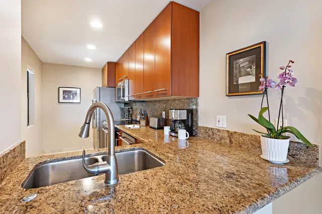 Listing Image for 500 Kapalua Dr 20-t8 23 of 48