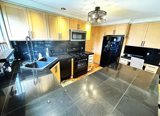 Listing Image for 7146 Kamehameha V Hwy B310 6 of 34