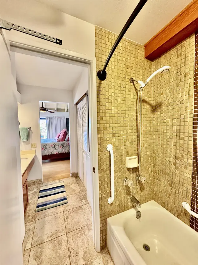 Listing Image for 50 Kepuhi Pl 206 11 of 44