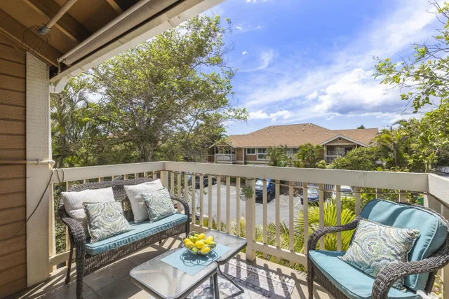 Listing Image for 140 Uwapo Rd 25-202 12 of 50