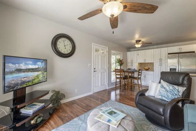 Listing Image for 140 Uwapo Rd 25-202 15 of 50