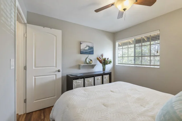 Listing Image for 140 Uwapo Rd 25-202 21 of 50