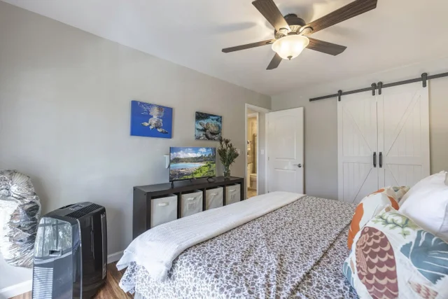 Listing Image for 140 Uwapo Rd 25-202 26 of 50