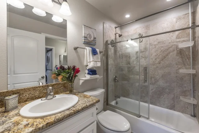 Listing Image for 140 Uwapo Rd 25-202 33 of 50