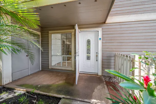 Listing Image for 140 Uwapo Rd 48-102 2 of 50