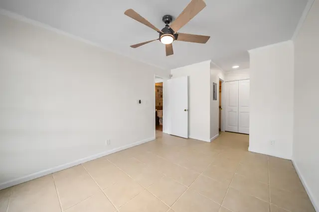 Listing Image for 140 Uwapo Rd 48-102 22 of 50