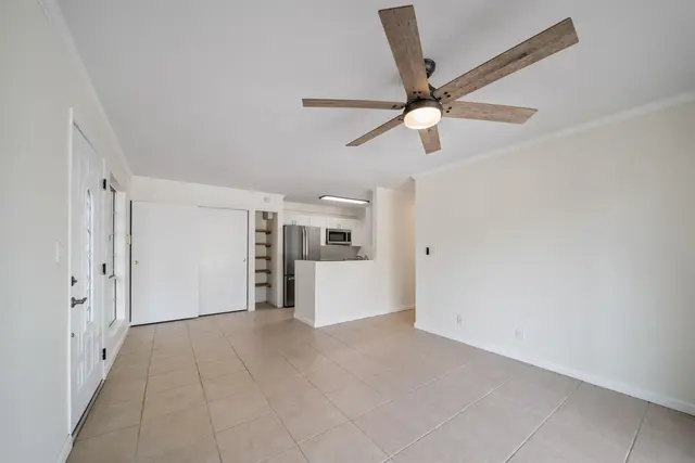 Listing Image for 140 Uwapo Rd 48-102 5 of 50