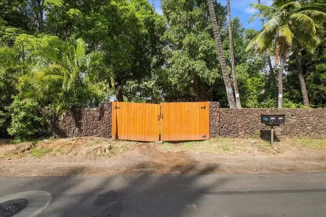 Listing Image for 1210 Uluniu Rd Unit 2 10 of 29