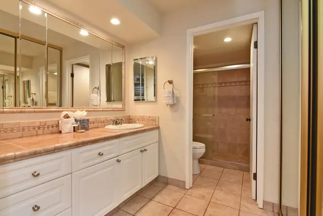 Listing Image for 3543 Lower Honoapiilani Rd H205 19 of 31