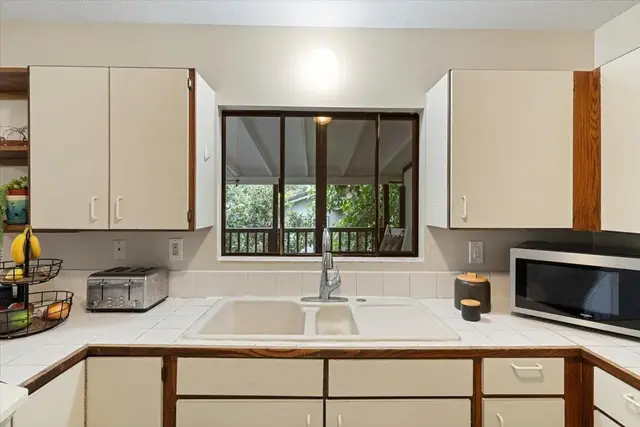 Listing Image for 621 Loulu Way 17 of 50
