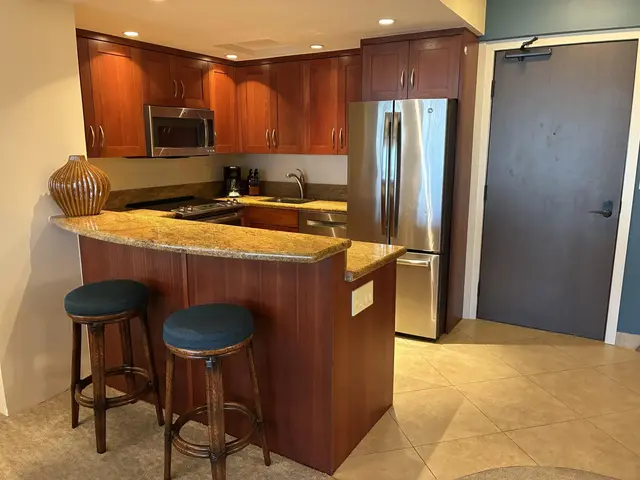 Listing Image for 2481 Kaanapali Pkwy 620f 6 of 44