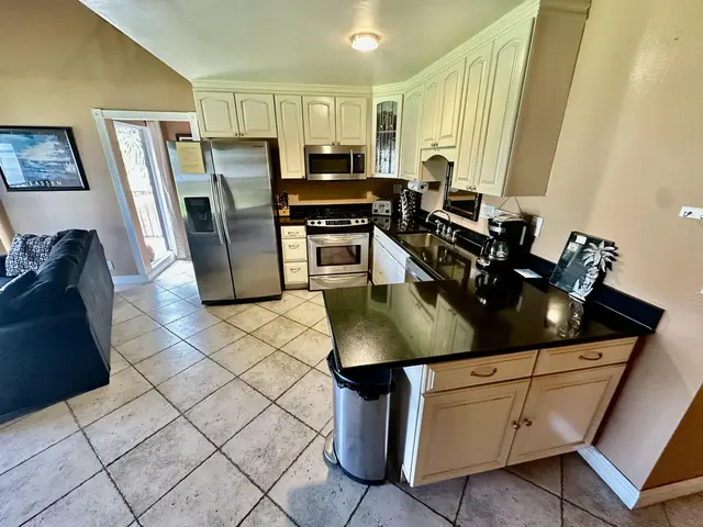 Listing Image for 1000 Kamehameha V Hwy 317b 15 of 36