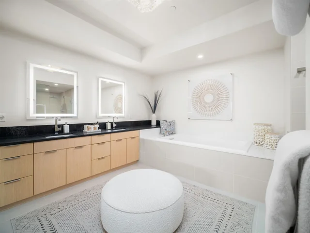 Listing Image for 244 Holomoana Way 17b 21 of 48