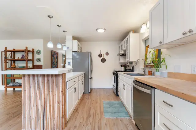 Listing Image for 3650 Piikea Pl 11 of 48