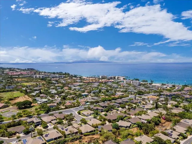 Listing Image for 237 Kuli Puu St 21 of 44
