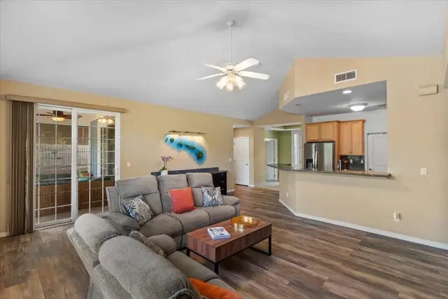Listing Image for 237 Kuli Puu St 6 of 44