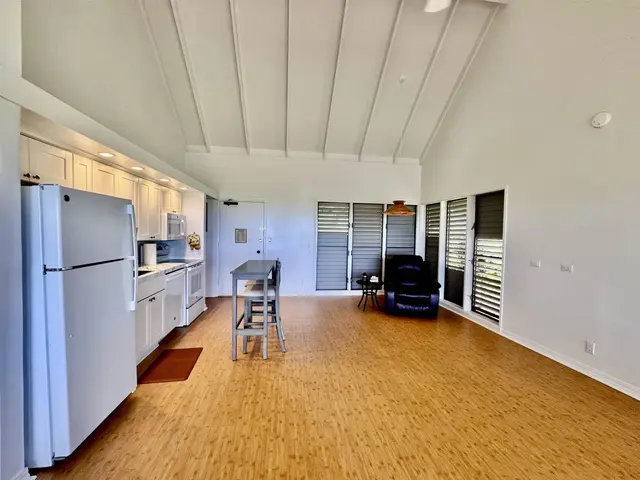 Listing Image for 255 Kepuhi Pl 9c02-7b 14 of 37