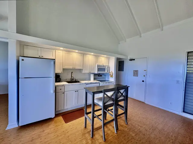 Listing Image for 255 Kepuhi Pl 9c02-7b 8 of 37