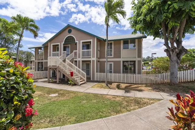 Listing Image for 25 Waipaa Ln 44-101 1 of 27