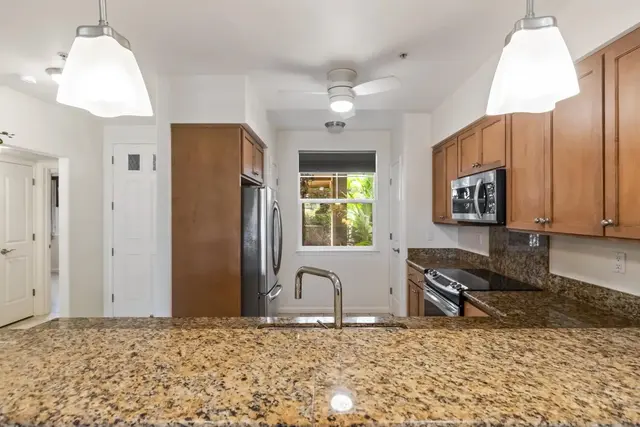 Listing Image for 18 Upena Ln E104 8 of 43