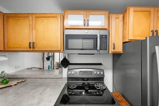 Listing Image for 4242 Lower Honoapiilani Rd E304 17 of 34