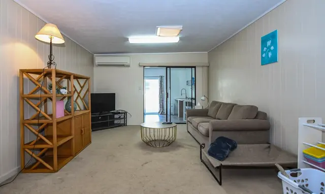 Listing Image for 340 Molokai Hema St 20 of 50
