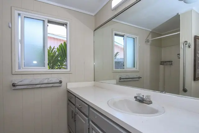 Listing Image for 340 Molokai Hema St 26 of 50