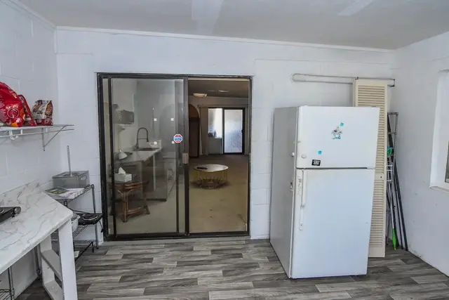Listing Image for 340 Molokai Hema St 31 of 50
