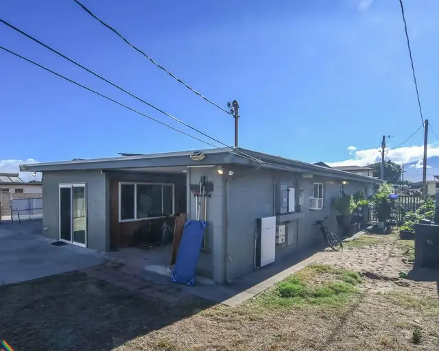 Listing Image for 340 Molokai Hema St 44 of 50