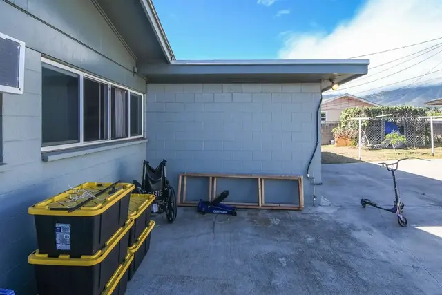 Listing Image for 340 Molokai Hema St 47 of 50