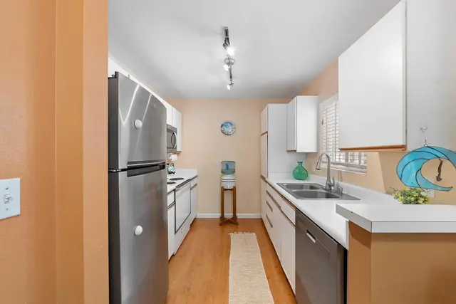 Listing Image for 7 Koiula Ln 126 10 of 43