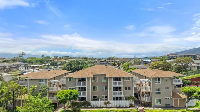Listing Image for 7 Koiula Ln 126 30 of 43