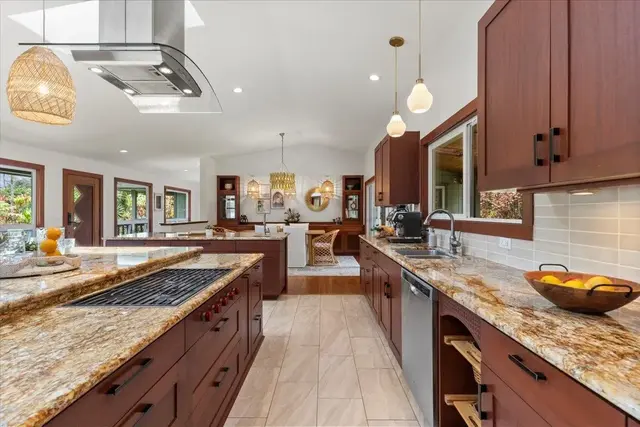 Listing Image for 60 Koolau Rd 13 of 47