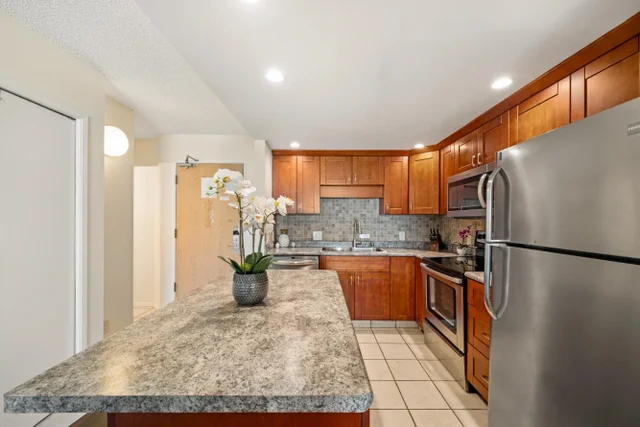 Listing Image for 2575 S Kihei Rd H-210 6 of 30