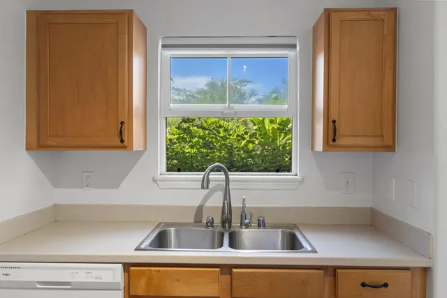 Listing Image for 40 Halili Ln 4m 13 of 43