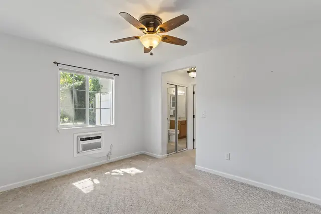 Listing Image for 40 Halili Ln 4m 23 of 43