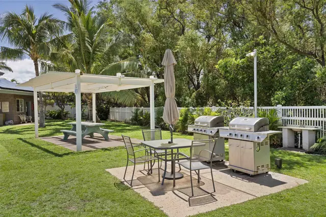 Listing Image for 40 Halili Ln 4m 35 of 43