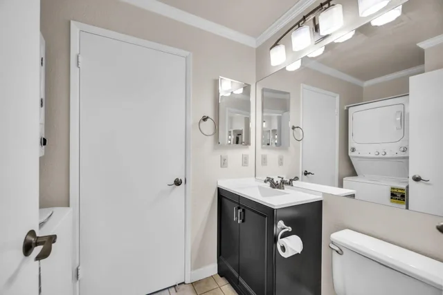 Listing Image for 160 Keonekai Rd 18-202 22 of 25