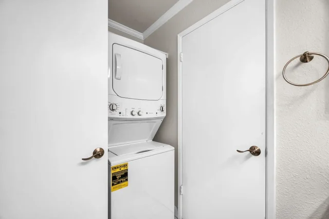 Listing Image for 160 Keonekai Rd 18-202 24 of 25