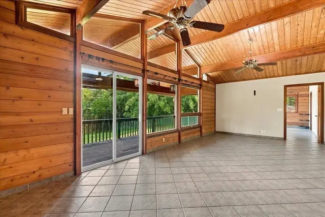 Listing Image for 183 Kapuai Rd 11 of 33